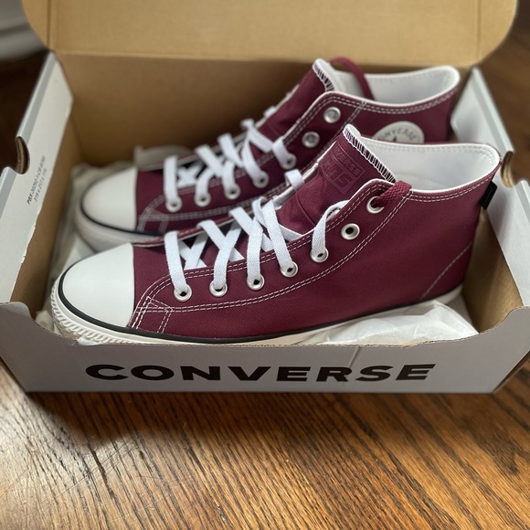 🎉HP🎉 BEST SHOES Men’s Converse Chuck Taylor All Star sneakers, new in box. Sz9 - Picture 6 of 6